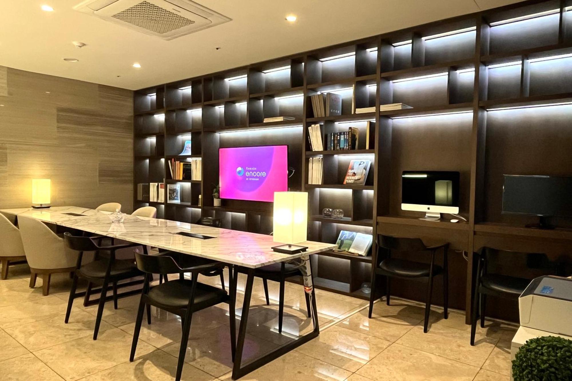 Ramada Encore By Wyndham Busan Station Exterior foto