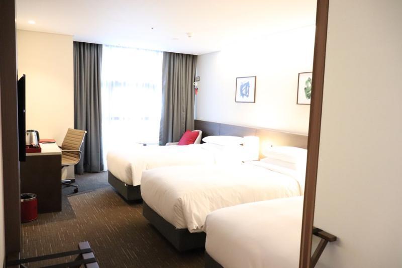 Ramada Encore By Wyndham Busan Station Exterior foto